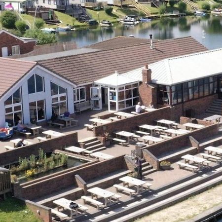 The Hygge Retreat At 7 Lakes Country Park, Lincolnshire Villa Crowle  Dış mekan fotoğraf