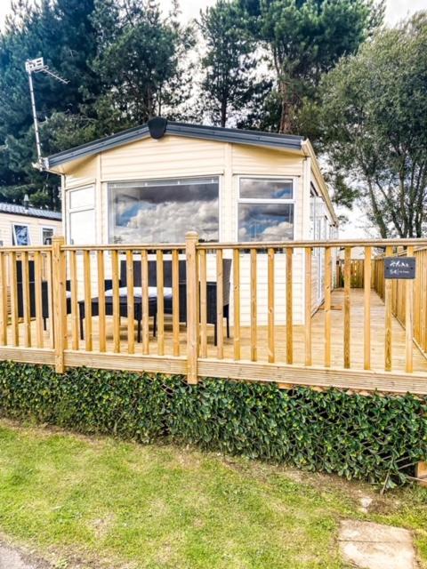 The Hygge Retreat At 7 Lakes Country Park, Lincolnshire Villa Crowle  Dış mekan fotoğraf